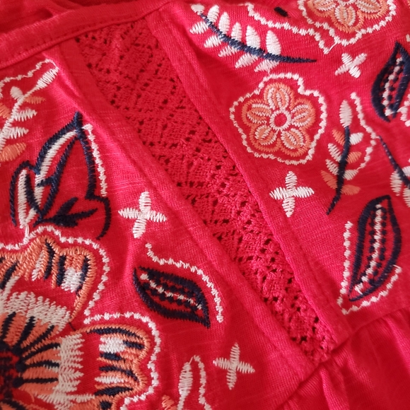 Feminine Embroidered Red Blouse - Picture 3 of 5